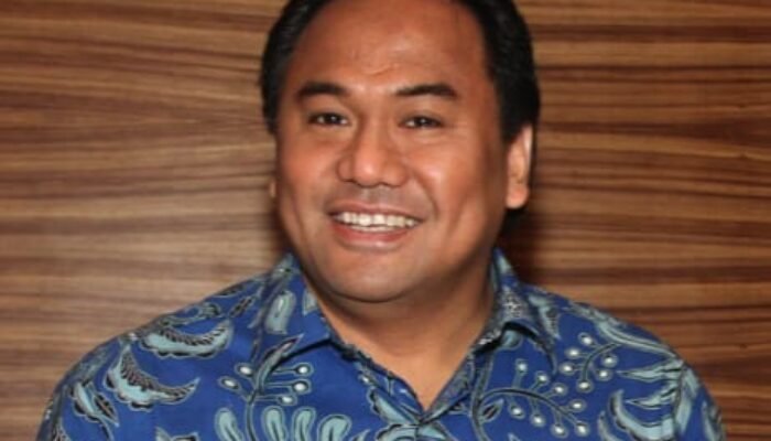 Bikin Haru! Ini Alasan Rachmat Gobel Selalu Enggan Datang ke Boalemo Tanpa Membawa Bantuan