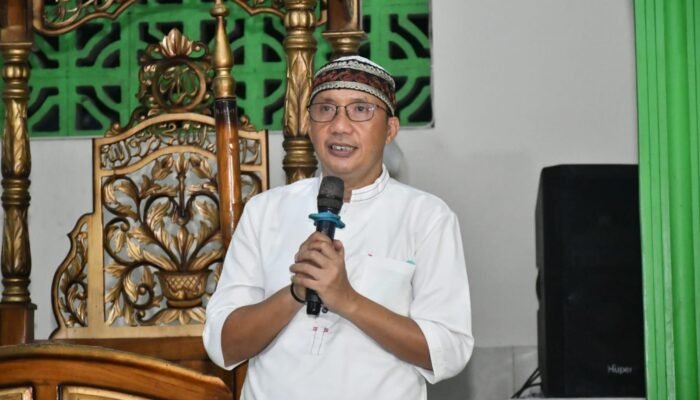 Hadiri Haul Akbar Al Khairaat Tilamuta, Lahmuddin Hambali Ajak Warga Teladani Perjuangan Ulama