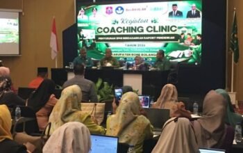 Bupati Ismet Mile didampingi Bunda PAUD Bone Bolango, Ruwaida Ismet Mile, ketika menghadiri Coaching Clinic Penyusunan Sistem Penjaminan Mutu Internal (SPMI) Berdasarkan Rapor Pendidikan Jenjang TK Tahun 2026. Kegiatan strategis ini dilaksanakan di Grand Q Hotel, Kota Gorontalo, Kamis, 6 Agustus 2026. (Sumber : Diskominfo Bone Bolango)
