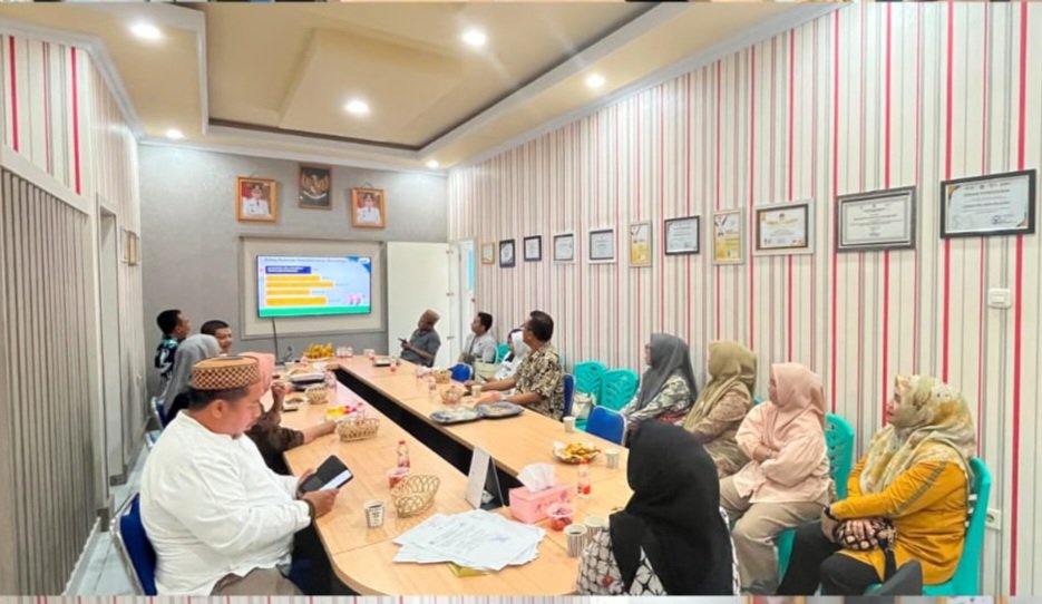 Rapat Koordinasi dan Evaluasi (Rakorev) implementasi Posyandu 6 Standar Pelayanan Minimal (SPM), yang melibatkan OPD pengampu enam bidang SPM. (Sumber Diskominfo)