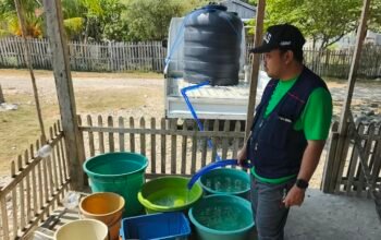 Yayasan Rakyat Tunas Indonesia Maju Distribusikan Air Bersih Kepada Warga Terdampak Kekeringan (Foto YR Tim)
