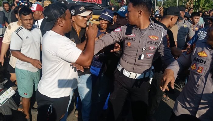 Polisi Ciduk Ekskavator di PETI Sambati, Warga Protes : Kenapa Hanya di Sambati ?