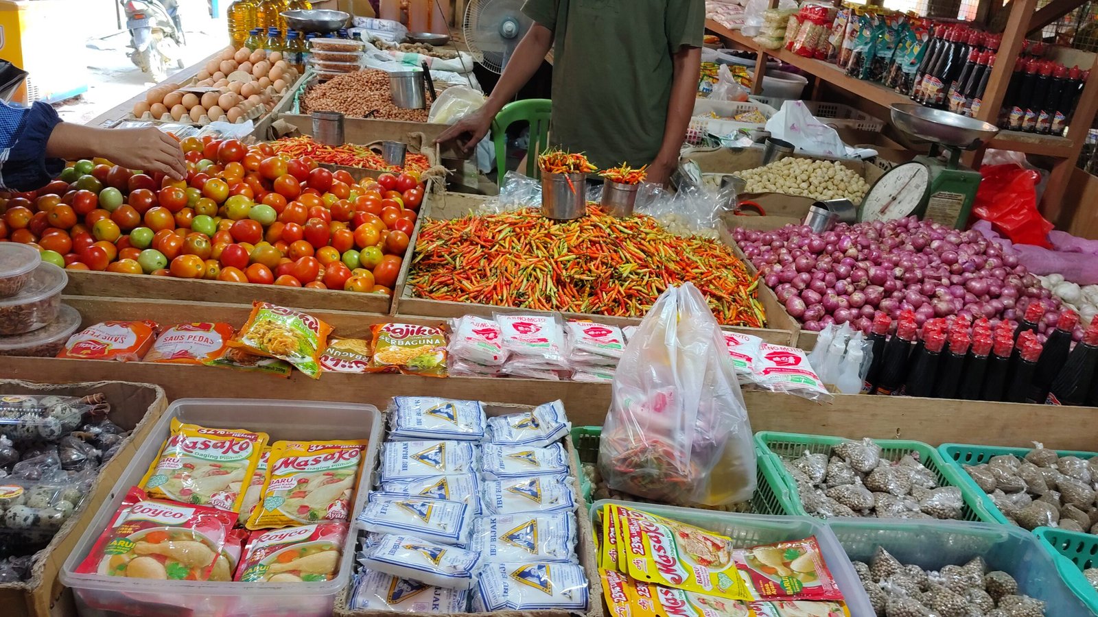 Bahan Pangan yang Dijual di Pasar Marisa, Pohuwato