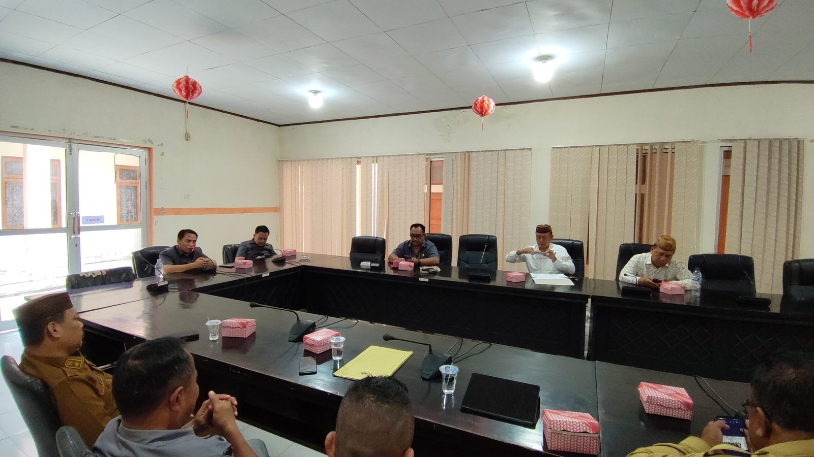 Bahas Penyelesaian Sengketa Konsumen, Komisi II DPRD Pohuwato Menggelar RDP Bersama Dinas Perindagkop dan UMKM, dan BPSK Pohuwato. Selasa,18 Agustus 2026.