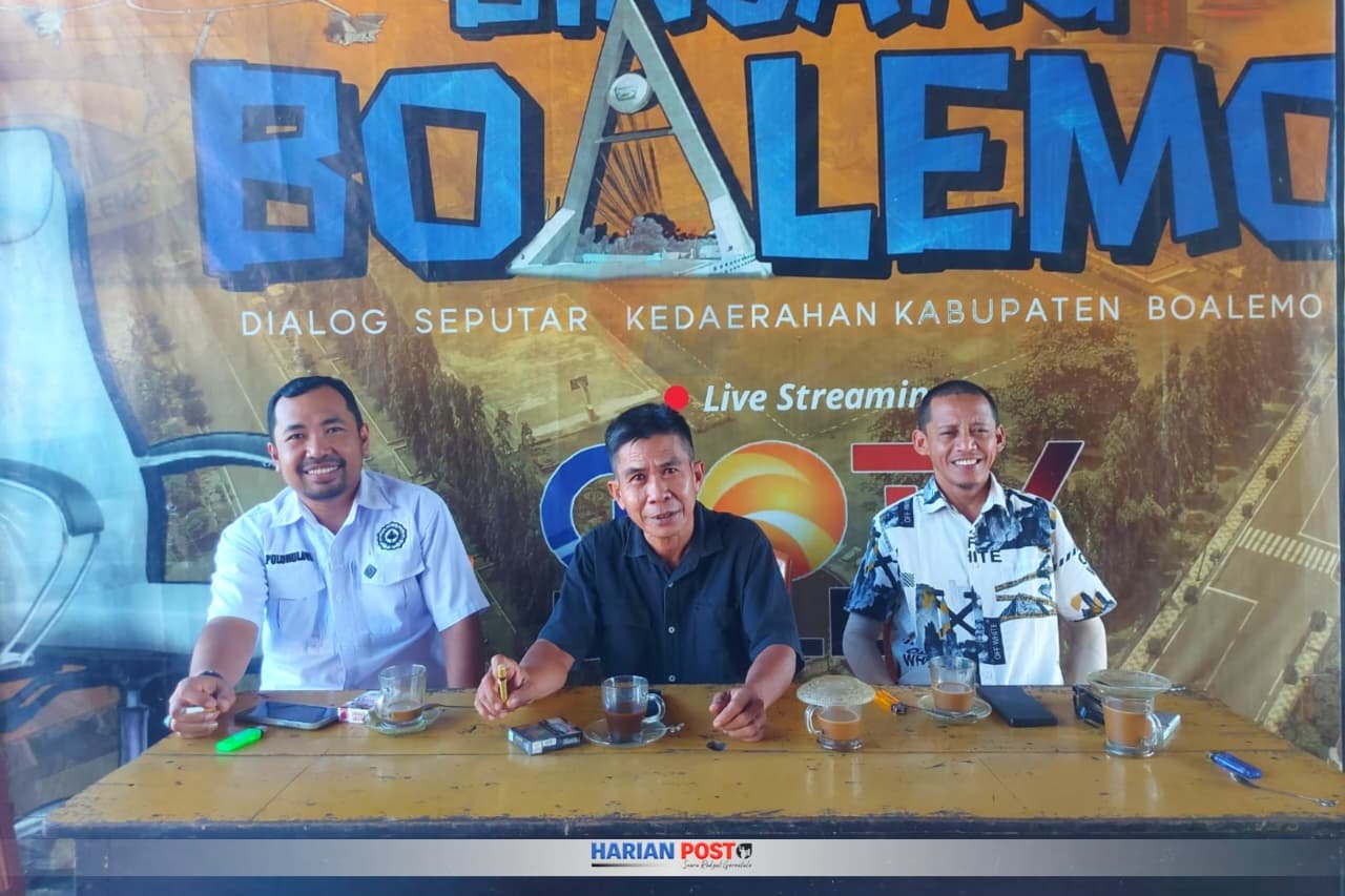 Tim Kuasa Hukum Muksin Kamumu.