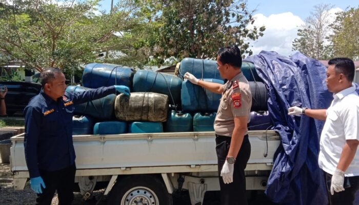 Selundupkan 70 Galon Solar untuk Alat Berat, Mobil Pick Up Diciduk Polres Boalemo