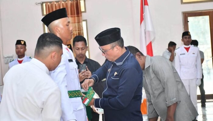 Wakil Bupati Boalemo Kukuhkan Pasukan Paskibraka 2026