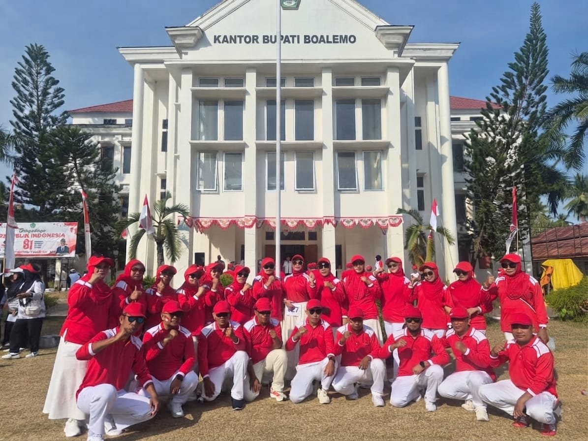Dinas Kominfo Boalemo Meriahkan Lomba Gerak Jalan HUT ke-81 RI.(Foto Istimewa)