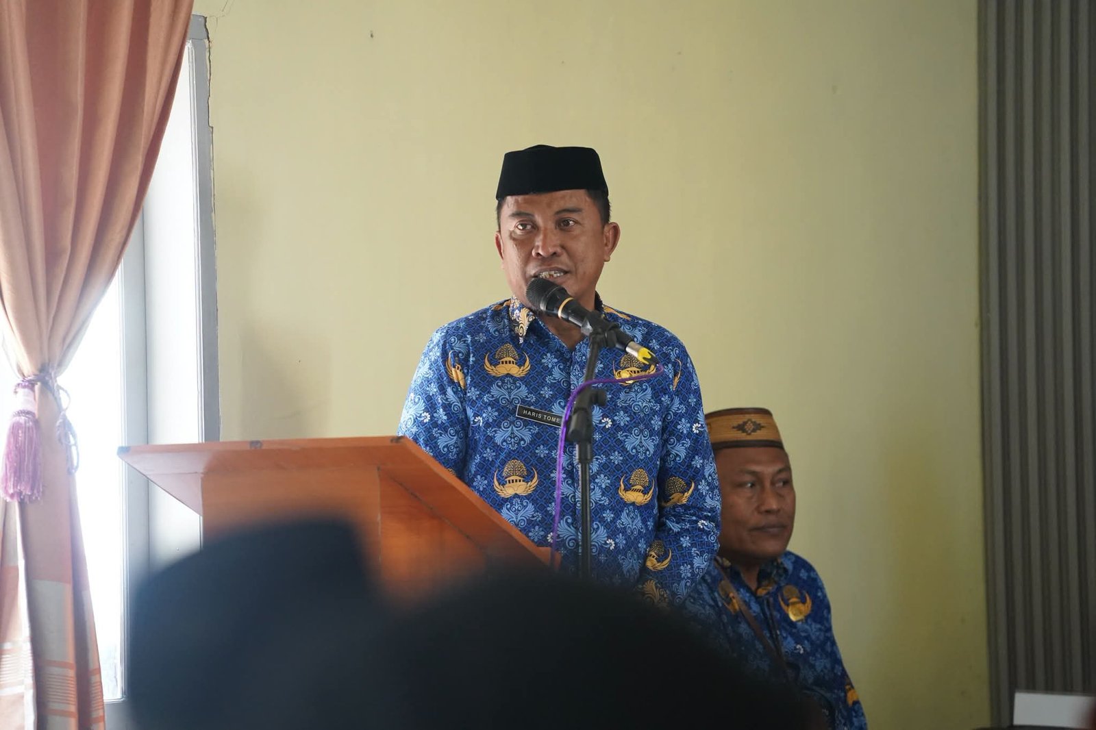 Kepala Dinas Sosial dan Pemberdayaan Masyarakat dan Desa (Dinsos PMD) Haris Suparto Tome