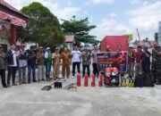 Foto Bersama PT Loka Indah Lestari, Forkopimcam Taluditi, Pemerintah Desa