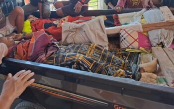 Penambang Pohuwato yang Alami Kecelakaan Dilarikan ke Rumah Sakit dengan Menggunakan Mobil Bak Terbuka