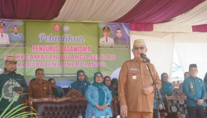 Lantik Pengurus Dasawisma, Ismet Dorong Peran Perempuan Dalam Membangun Daerah