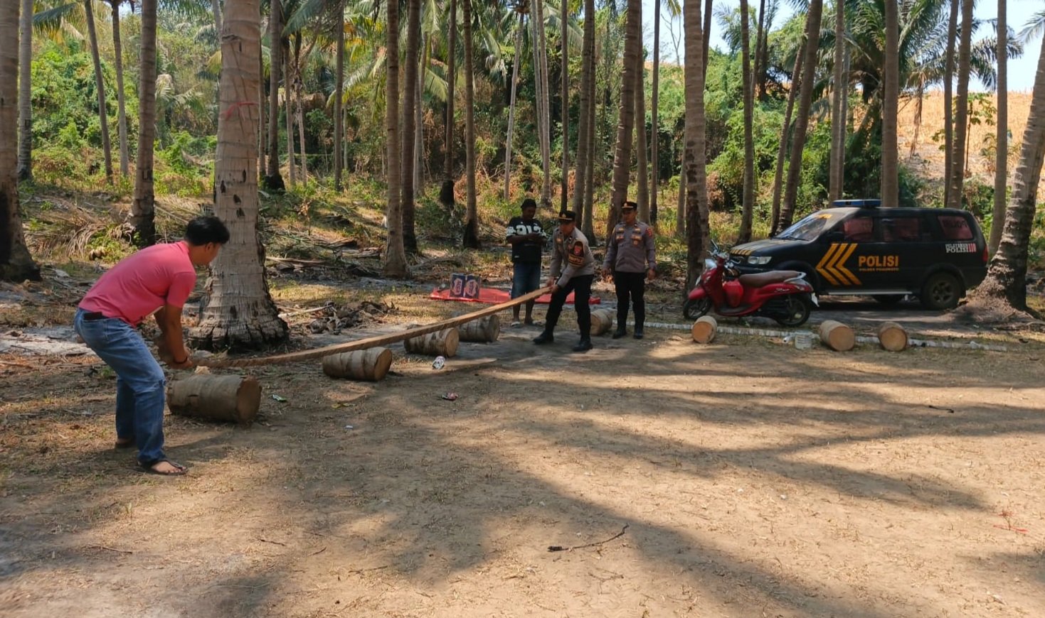 Terima Laporan Warga, Polres Pohuwato Datangi Loksi Judi sabung ayam di Desa Botubilotahu, Kecamatan Marisa (Foto Humas Polres)