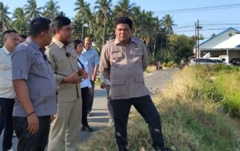 Ketua DPN Tani Merdeka Don Muzakir (Kanan) saat melakukan kunjungan kerja ke Pohuwato, Gorontalo beberapa waktu lalu