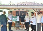 Ringankan Beban Warga, Pemkab Boalemo dan Baznas Bantu Korban Kebakaran Piloliyanga.(Foto Istimewa)