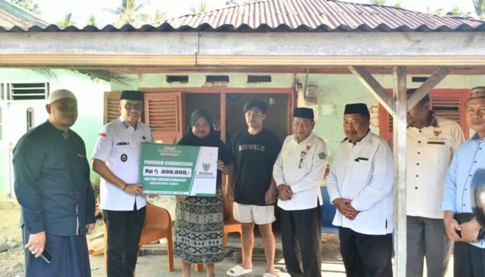 Wabup Boalemo Salurkan Bantuan Baznas untuk Korban Kebakaran di Piloliyanga