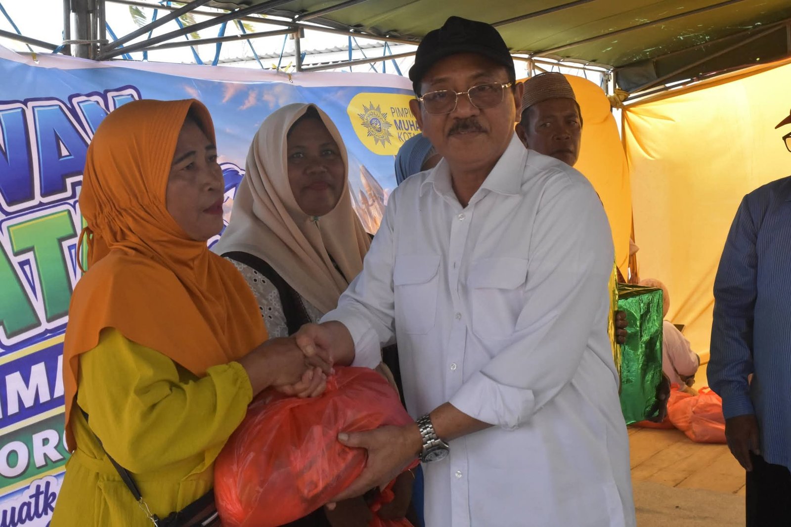 Bupati Rum Pagau Puji Aksi Sosial Muhammadiyah di Boalemo.(Foto: Prokopim Boalemo)