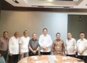 Asisten III Bidang Administrasi dan Keuangan Ichsan Budiman Wantogia bersama Tenaga Ahli Bupati Muh. Zamroni Mile menghadiri Audiensi Pemerintah Provinsi Gorontalo bersama Dirjen Minerba Kementerian Energi dan Sumber Daya Mineral.(Foto Istimewa)