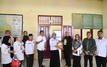 Pastikan Aset Umat Aman, Wabup Lahmuddin Kawal Wakaf Botumoito.(Foto: Prokopim Boalemo)