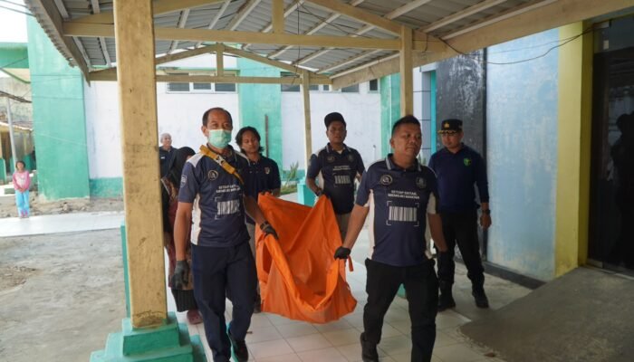 Kerangka Manusia di Boalemo Dievakuasi ke RS Bhayangkara untuk Autopsi