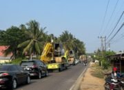 Satreskrim Polres Pohuwato Kawal Alat Berat yang Diamankan dari Lokasi PETI Popayato Barat menuju Mapolres Pohuwato