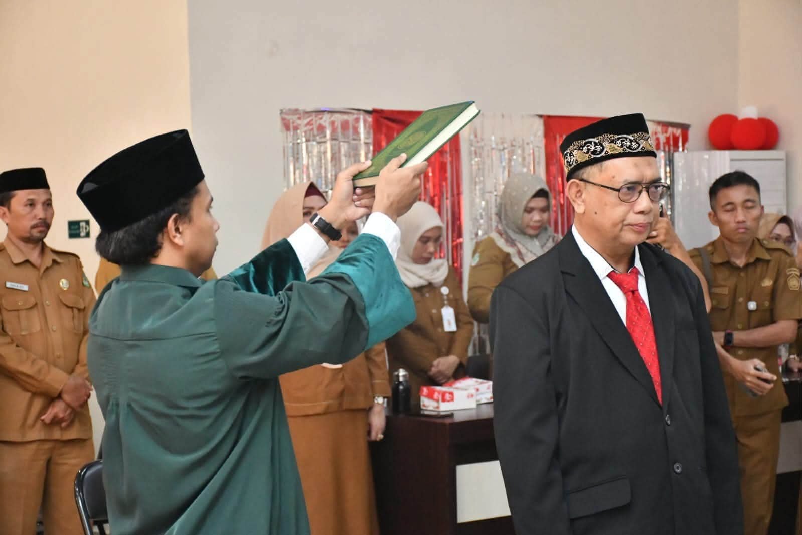 dr. Roni H. Imran Resmi Pimpin RSUD drg. Clara Gobel, Pemkab Boalemo Targetkan Peningkatan Layanan.(Foto: Arif)