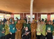 Bimbingan Teknis Peningkatan Pengetahuan dan Keterampilan Perempuan dalam Pengelolaan UMKM Menuju Kemandirian yang dilaksanakan PKK Kecamatan Botupingge di Villa Pasir Panjang, Kecamatan Kabila Bone, Selasa, 6 Oktober 2026. (Foto Diskominfo Bone Bolango)