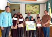 PT BJA Group Salurkan Beasiswa Kepada Siswa di 15 Desa Binaan ( Foto : Humas BJA Group)