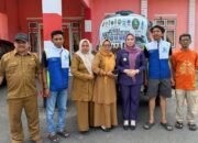 YR TIM dan Pemerintah Kecamatan Dengilo Distribusi Air bersih kepada warga
