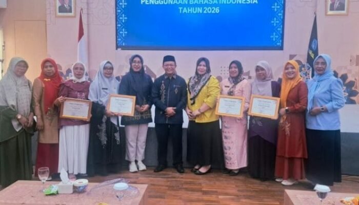 Sekolah di Bone Bolango Raih Penghargaan Pengutamaan Bahasa Negara dari Kantor Bahasa