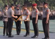 Kapolda Gorontalo Beri Penghargaan Kepada Kapolres dan Personel Polres Pohuwato (Foto Humas)