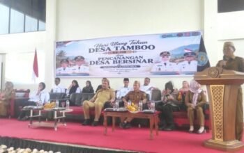 Sekda Bone Bolango Hadiri HUT Desa Tamboo