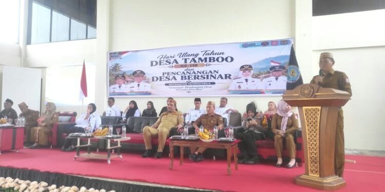 Sekda Bone Bolango Hadiri HUT Desa Tamboo