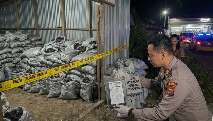Polisi Bongkar Gudang Batu Hitam Ilegal di Bone Bolango, 123 Karung Disita