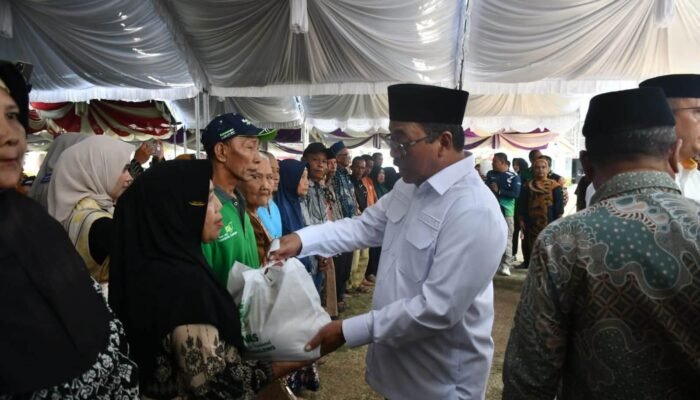 Semarak HUT Boalemo: Sentuhan Zakat ASN untuk 1.000 Kaum Dhuafa