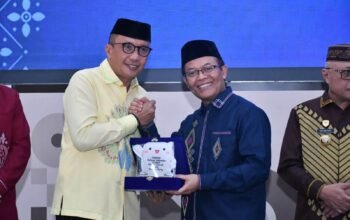 Tegaskan Identitas Budaya, Wabup Boalemo Sepakati Kerja Sama Bahasa.(Foto: Arif)