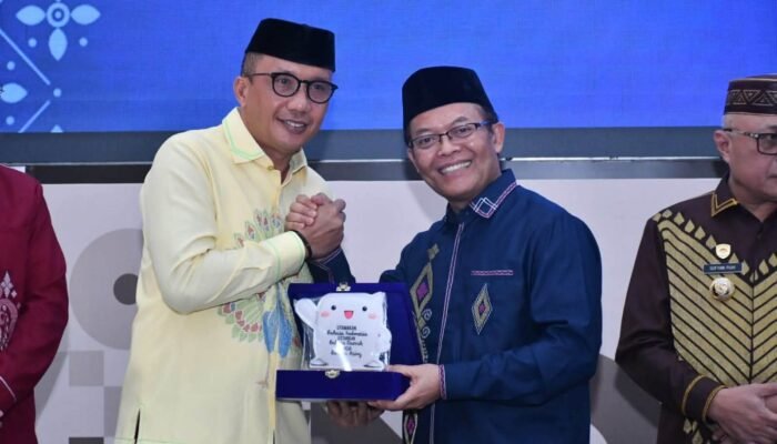 Tandatangani Nota Kesepakatan, Wabup Boalemo Komit Jaga Bahasa Daerah