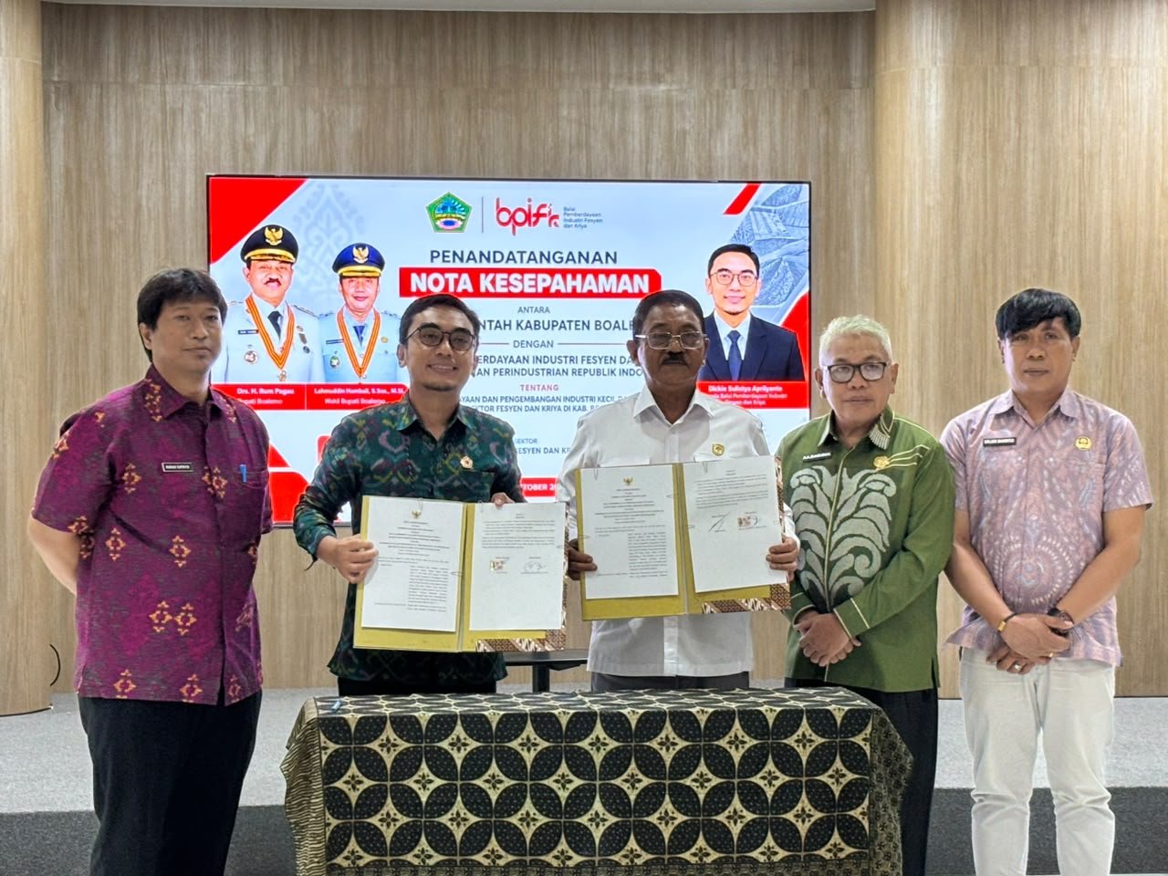 Bawa Karawo dan Kriya Naik Kelas, Pemkab Boalemo Tekan MoU.(Foto Istimewa)